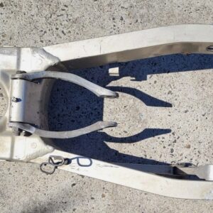 Kawasaki ZZR 600 Swing Arm with swing arm pivot bolt