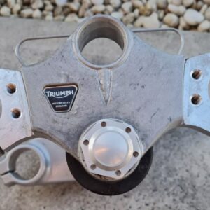 Triumph 1050 Fork Clamps with Bearings and Horn
